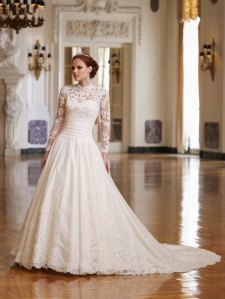 wedding-dress-of-the-month